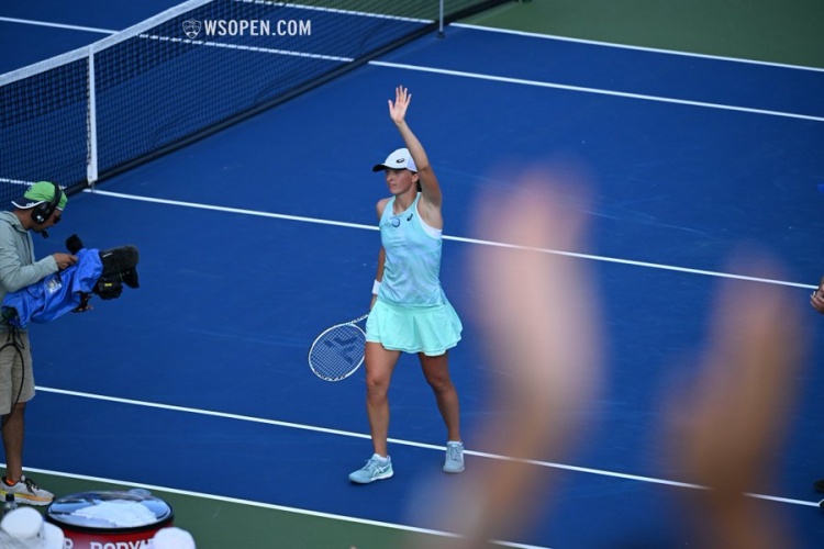 个现实的打 个现实的打